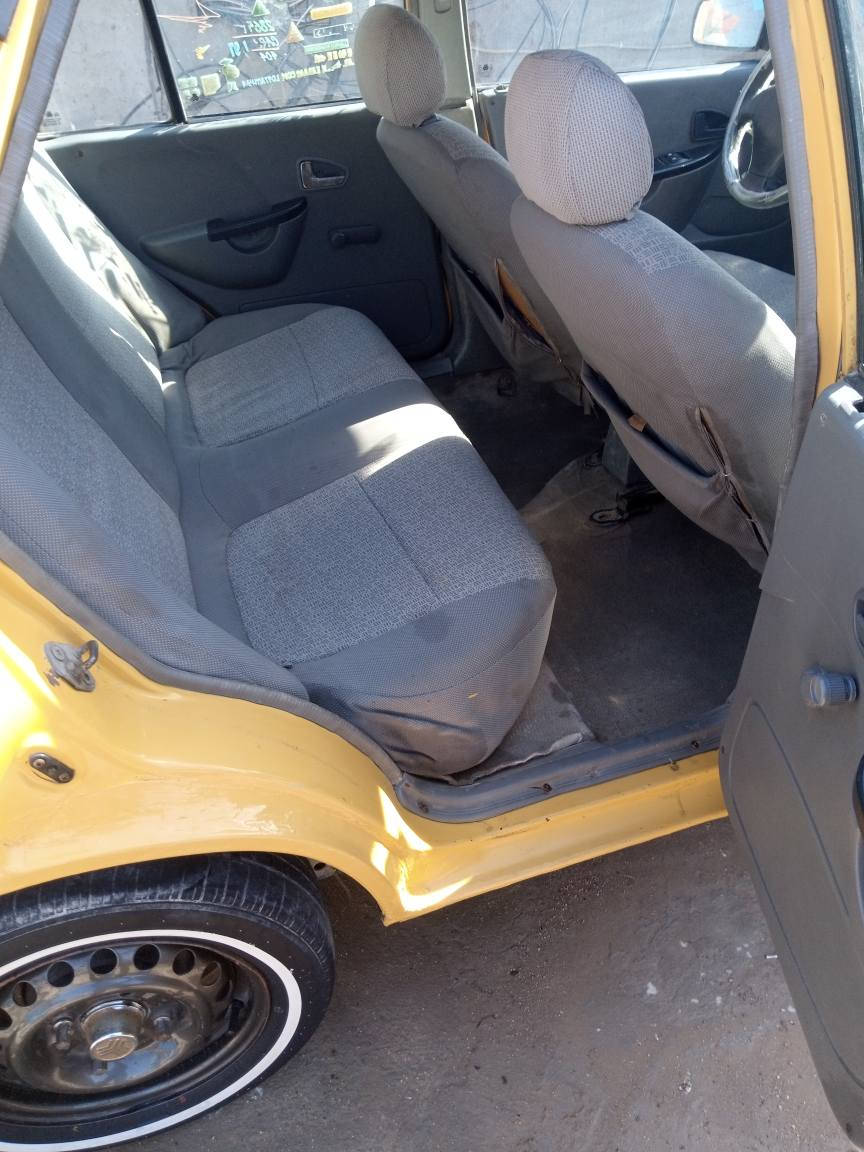 سلام عليكم ورحمه الله وبركاته 
سايبه 20012 نكليزي سياره حلوه 
مصفره غرامه هيئه  رقم بغداد نكليزي 

شواصي سياره نضاف مكينه بيه خيط بخار ستوه بادي  شاشه دواخل نضيفه 

سياره مال واحد عله باب الله يأخذه 
بل عافيه. 

سعره 25 وبيه مجال لطيبين 

مكاني نجف حي ميسان 

*********** النجف, العراق
