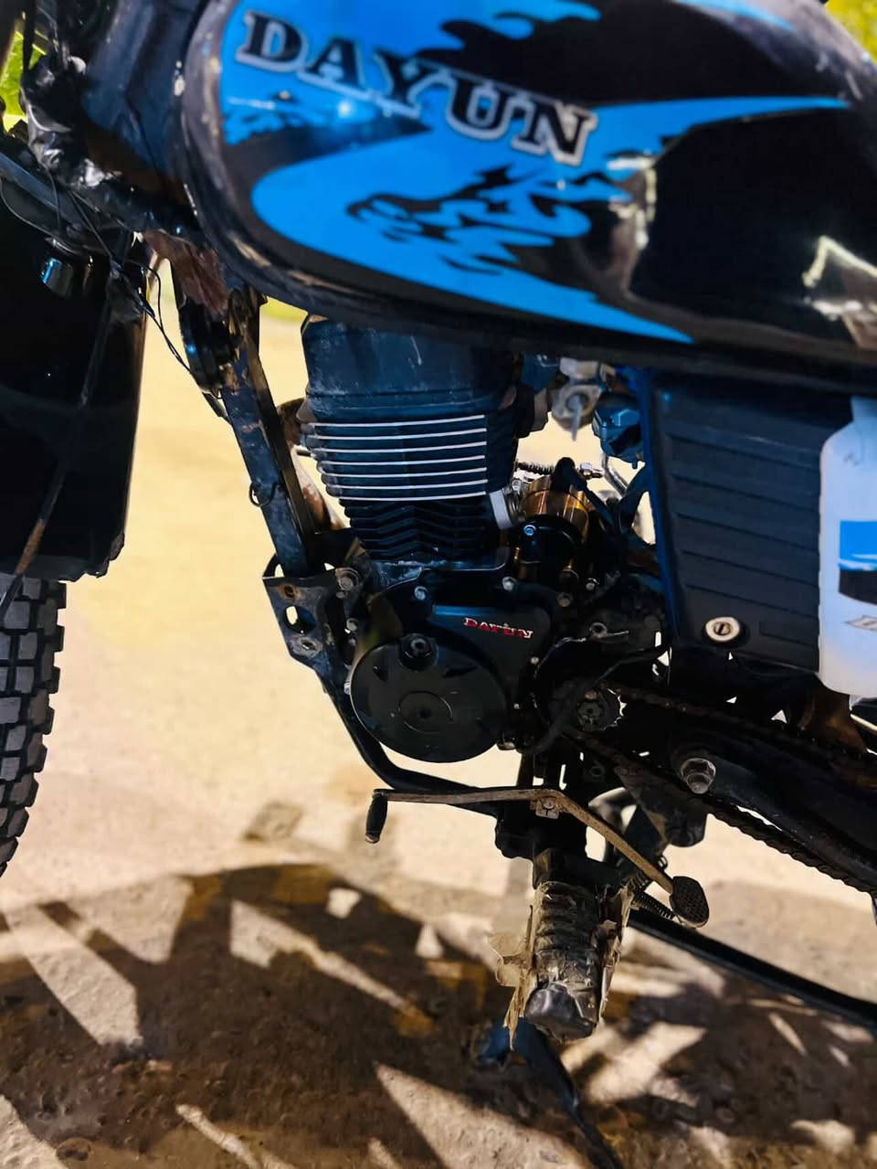 سلام عليكم 
دايون جبلي 
موديل ٢١ 
اوراق سكنر استنساخ 
دراجه حلوه وكلشي شغال 
بـ 900 وبيها مجال بسيط
‭٠٧٨٣ ٨٢٨ ٠٨١٣‬
مكاني بابل مركز ممتواجد ع الفيس
