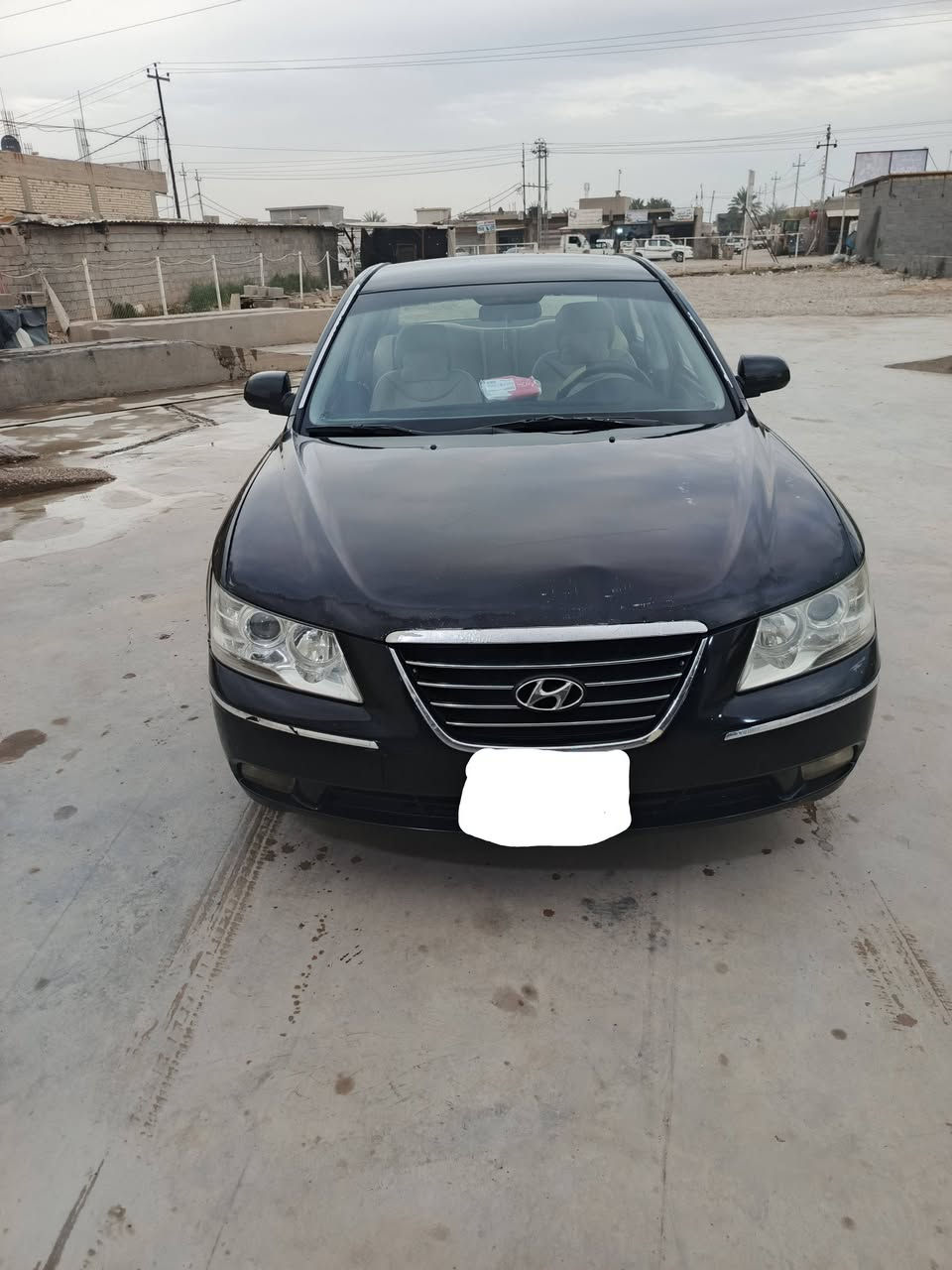 السلام عليكم...
سوناتا 2010وارد كوري السيارة رقم اربيل بسمي  تحويل مباشر محرك 2000 بحالة جيدة شاشه كبيره كاميرا ورقم اربيل سنويه نافذه السيارة بيها ثلاث قطع جاملغ وبنيد وباب السيارة مرشوشه كلير ومرتبه وكاعده خير من الله عليها غرامات400 الف
سعرها (80 ورقة) مكان السيارة واسط
 للتواصل/***********.
