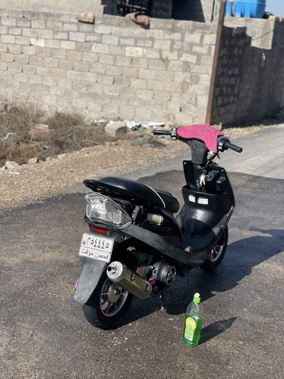 السلام عليكم ماكس عدلة مكينة بلادية دراجة بيها غراض هواي ودراجة خير من الله شلعة معدل مكينة شرط نعومة
والاشاير الأمامية موجودات قبق الهندر موجود وكامل 
مكاني بغداد الدورة 
السعر 650 
الرقم بي واتساب ***********
