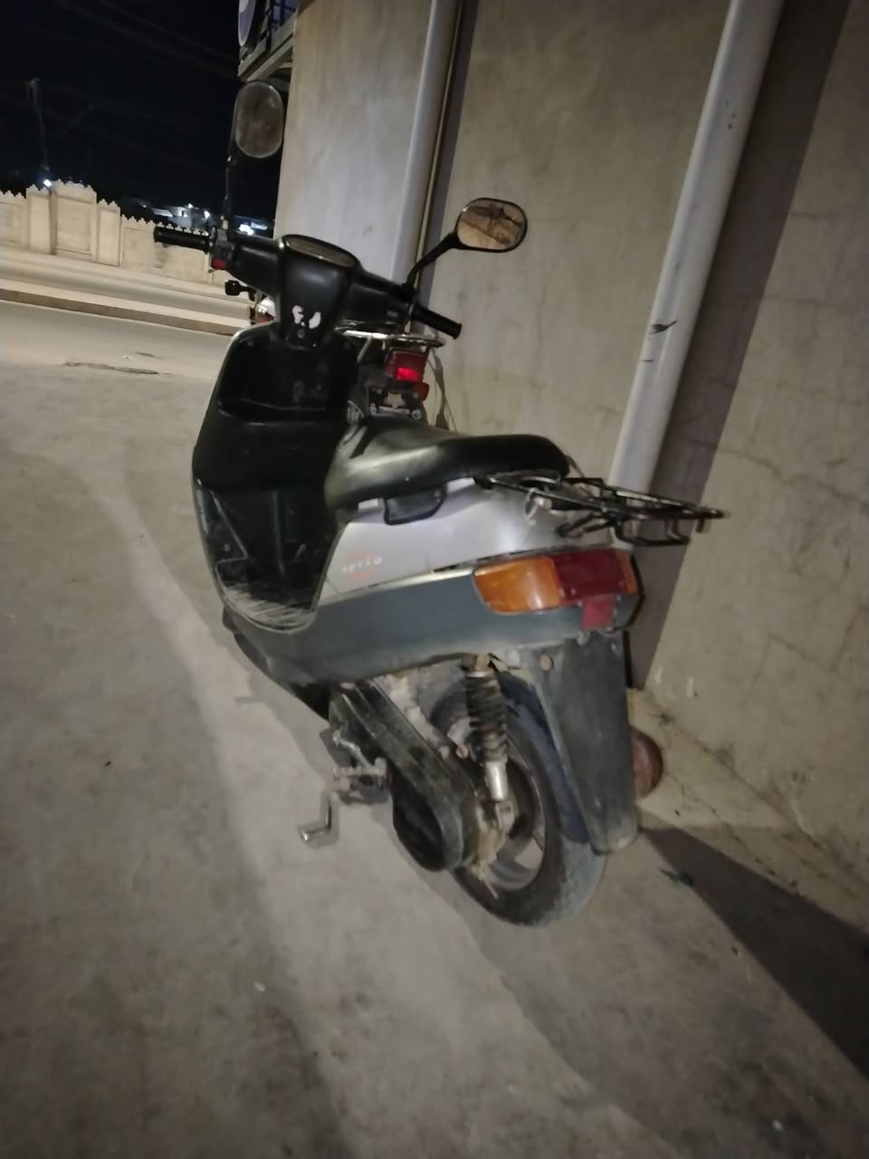 ماطور بوتين نظيف معمر مره وحده للبيع سعر 260 بي بجال هاذ رقمي ***********
