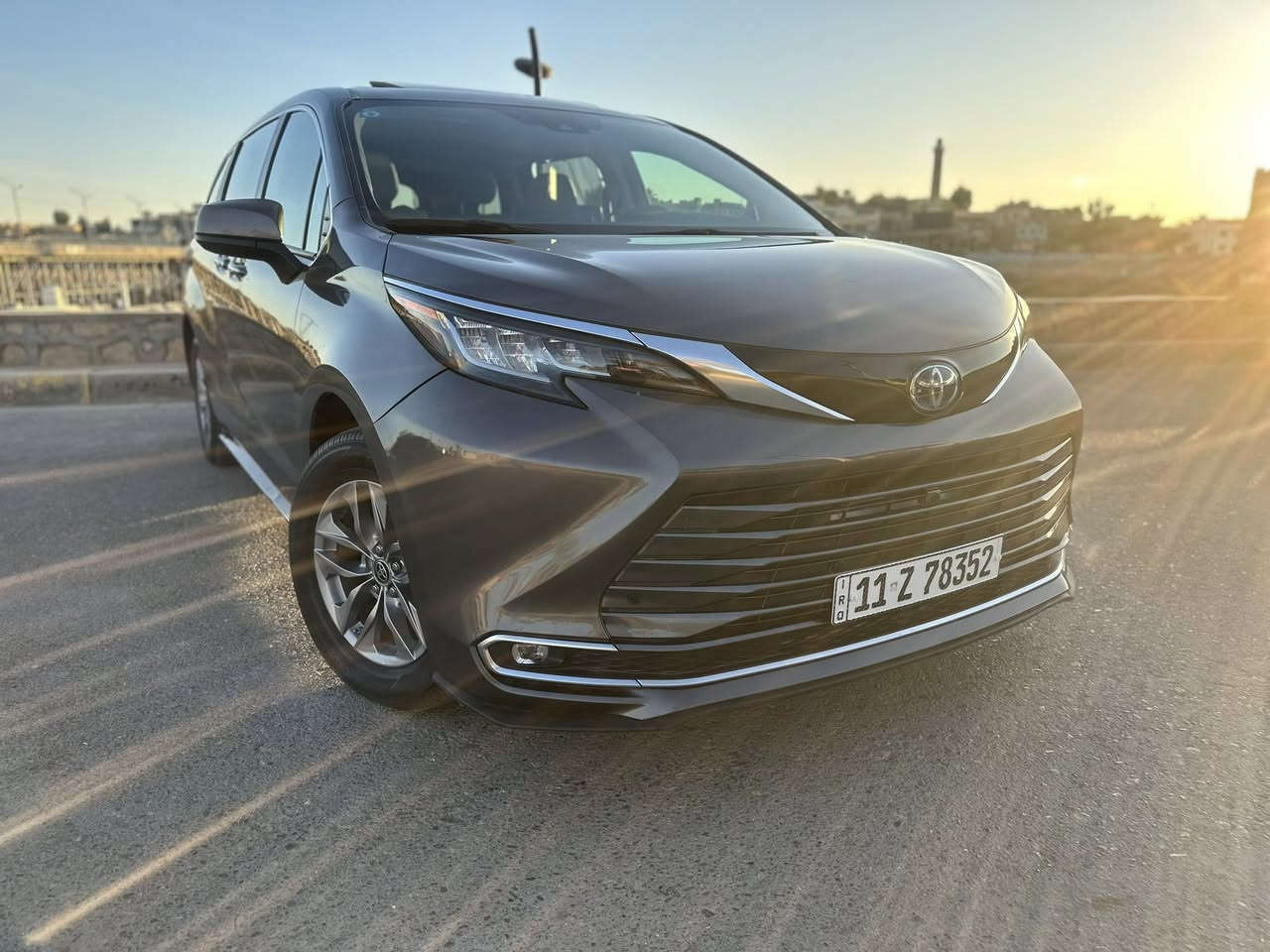 يالله سلام عليكم للبيع#سينا 2023 هايبرد  #XLE
تقرير السياره عل كارفاكس سالفج حادث واحد 
 ممشى السياره 27الف مايل فقط مواصفات السياره كدامك فول فتحه جلد تدفئه كراسي كراسي كهرباء شاشه جبيره وهواي تفاصيل مو مبينه الا عل واقع 
جاملغ وبنيد وباب نفس اللون مبدلات غاز بلادي صبغ شاصي يسار فقط. ايرباك استيرن ودشبول . 

 استفسار :- ***********اتصال او واتساب 
وحياكم الله
