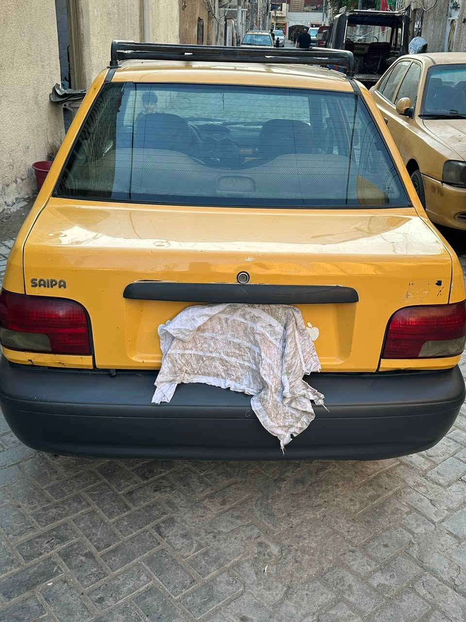 سايبه للبيع مديل ٢٠١٣ نضيفه سياره مكينه وكير جديد سعر ٢٨وبيها مجال وسياره بسمي تحويل ثاني يوم ***********
