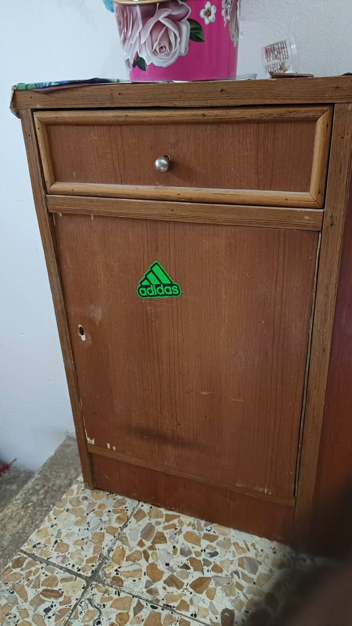 كنتور + ميز مراية للبيع بسعر مناسب


**إذا كنت صاحب هذا الإعلان وتريد حذفه لأي سبب، رجاءا أرسل رسالة إلى الدعم الفني**