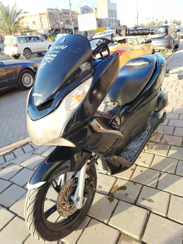 سلام عليكم بي سي اكس للبيع دراجه نضيفه شوفت عينة مكينه 150 ستان كهربائي جيل الأول درجه جديده ماشيه 14الف مال بيت متوازي علئ بيعته مكاني حي اور قرب جامع الفردوس *********** بغداد, العراق
