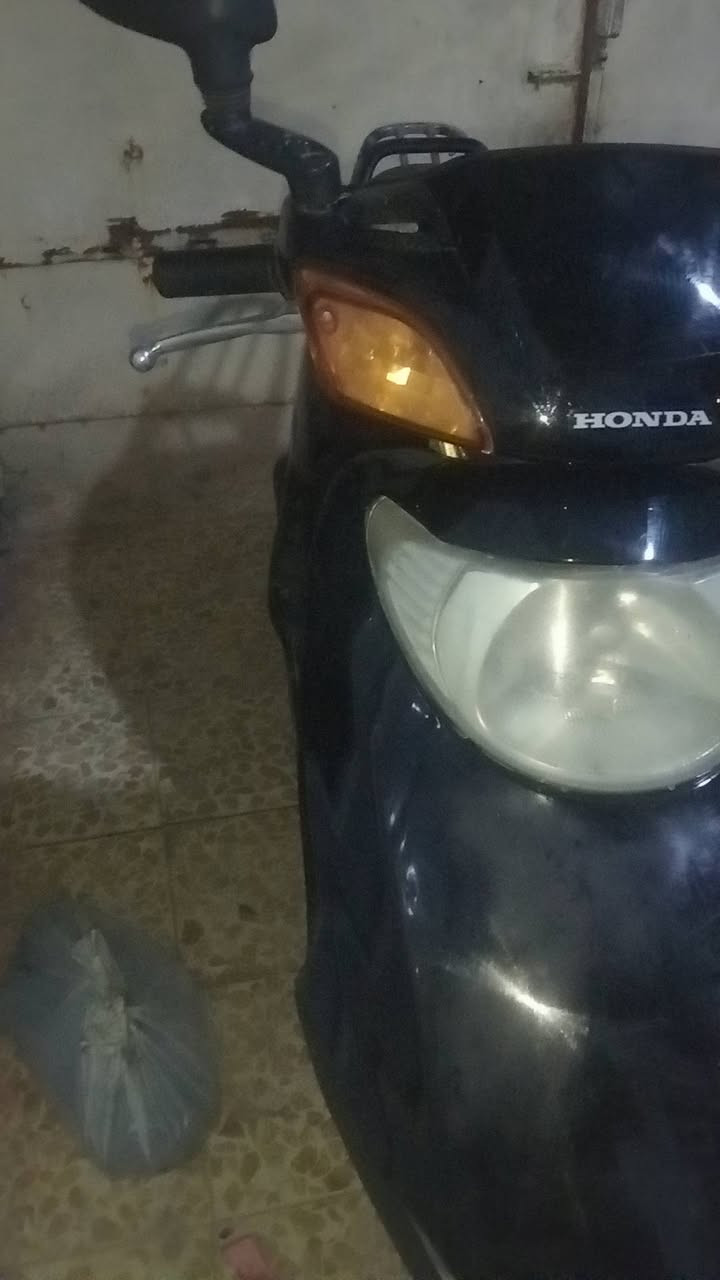 سلام عليكم دراجه سويسره بيهه ملاحضات قليله كفرات بلاديه كهربائيات كلهه شغاله مكينتهه ناعمه خير من الله الشراي يتصل ***********
