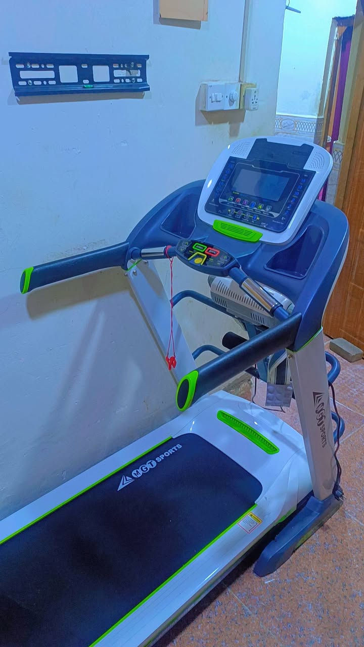 جهاز جري للبيع نضيف مستعمل 4اشهر ونص استخدام شخصي نضافة 100 زلق مابية مكفول يتحمل وزن 180السعر 650 المكان بصرة قبلة
رقم وتساب ***********
***********
