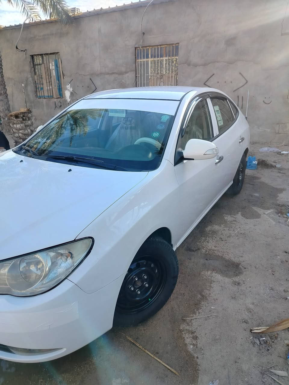 السلام عليكم سياره النترا للبيع 2008 سياره حداده مكينه كير تبريد تخم تاير جاهزه من الاخير سياره كفاله عامه العنوان البصره*********** السعر 117 بيها مجال بسيط
