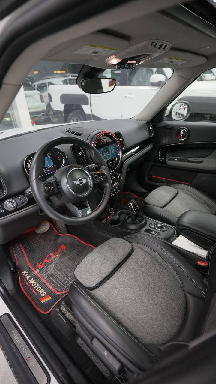 مني كوبر كانتري مان
2023S
4 سلندر
2.000 توين توربو
تبديل بنيد فقط
***********
