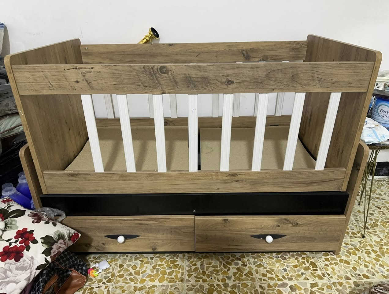 تخت تركي للبيع نضيف مابي كسر سعرو ٩٠ قفل


**إذا كنت صاحب هذا الإعلان وتريد حذفه لأي سبب، رجاءا أرسل رسالة إلى الدعم الفني**