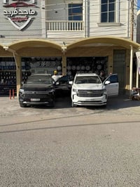 موجود نقل سيارتين ان شالله   الثلاثاء او الأربعاء او الخميس  من العراق...