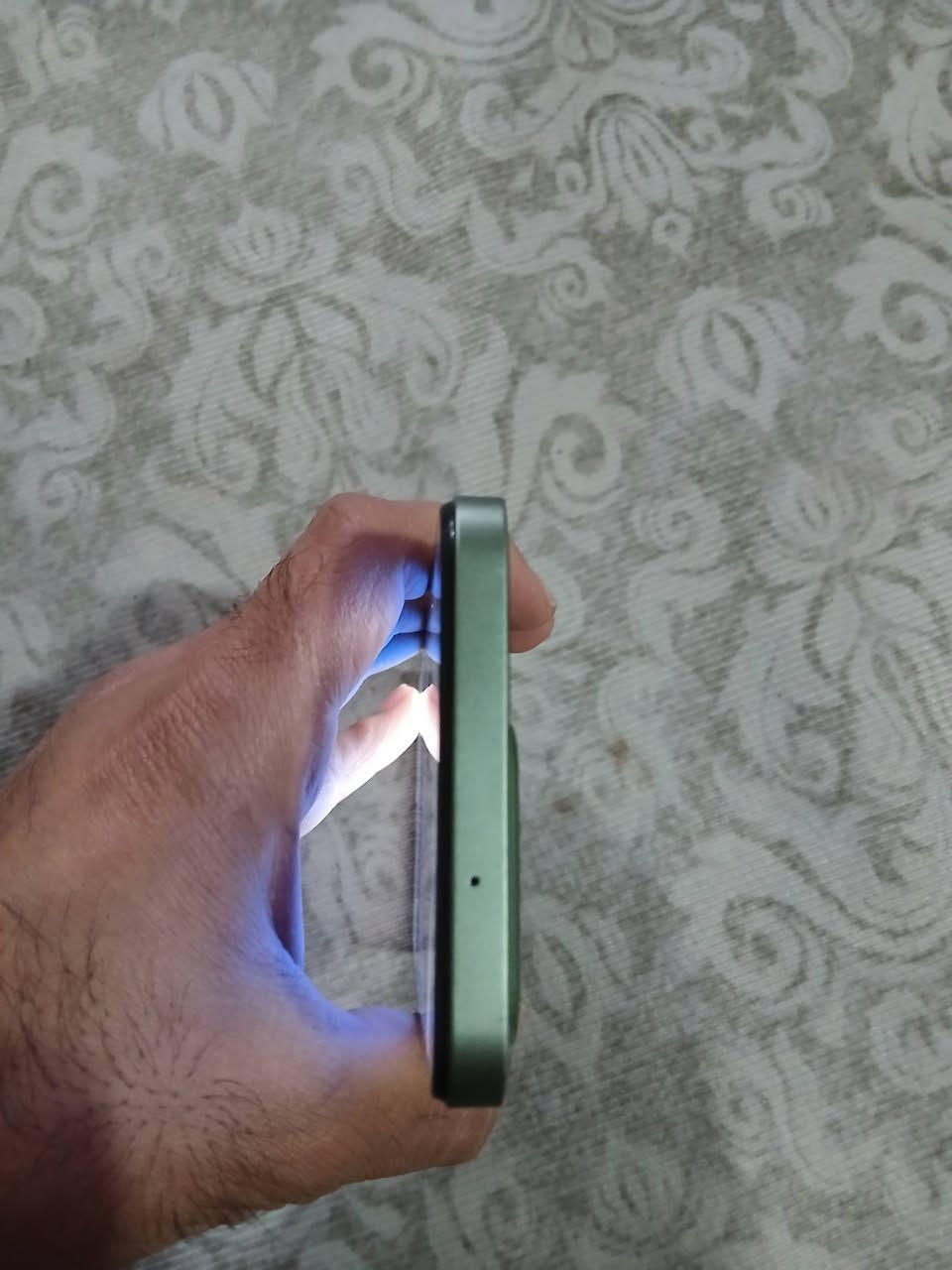 اسلام عليم جهاز هنر X6b
نضافه فول ذاكره 128
رام 6
السعر ١٤٠ وبي مجال 
***********
