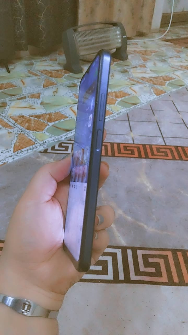 جهاز نضيف بي شويه احمر من شاشه داخلها نوع شحن كلكسي قفل65 مكان الرئاسه مال العبيدي موضح بل صوره الحمار قليل


**إذا كنت صاحب هذا الإعلان وتريد حذفه لأي سبب، رجاءا أرسل رسالة إلى الدعم الفني**