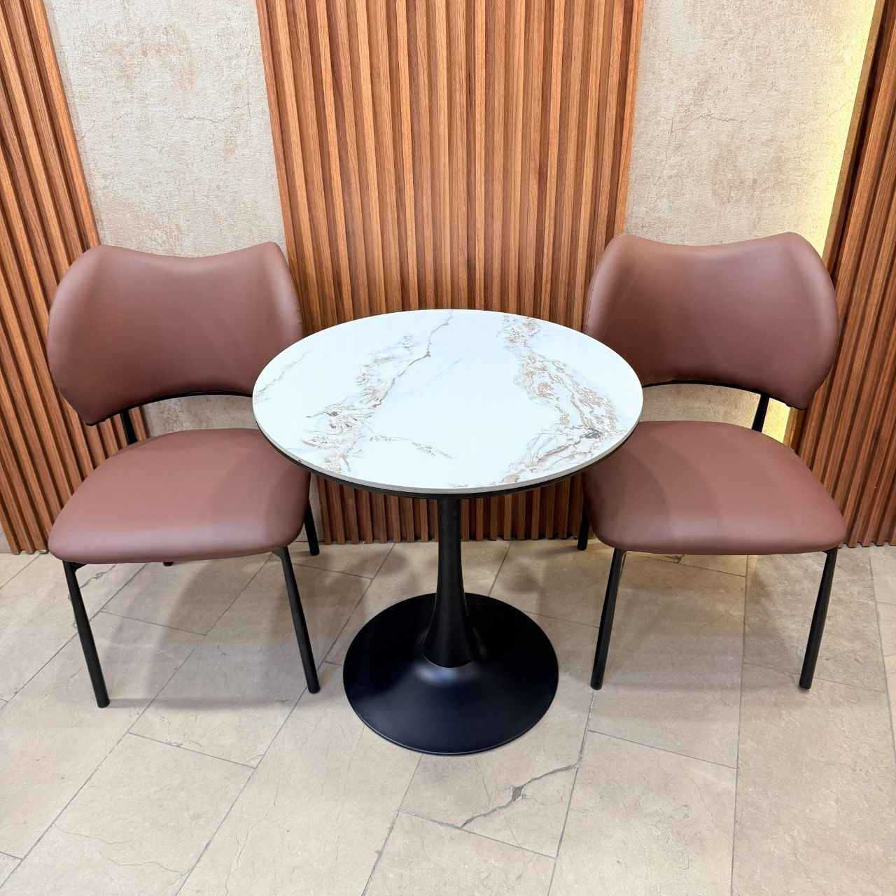 سيت استراحه فندقي 2+1

 
سطح الميز رخام مزجج 
قياس الميز 70 سم 
دوشمه جلد رجل حديد
 

😇😇😇😇 بغداد, العراق


**إذا كنت صاحب هذا الإعلان وتريد حذفه لأي سبب، رجاءا أرسل رسالة إلى الدعم الفني**