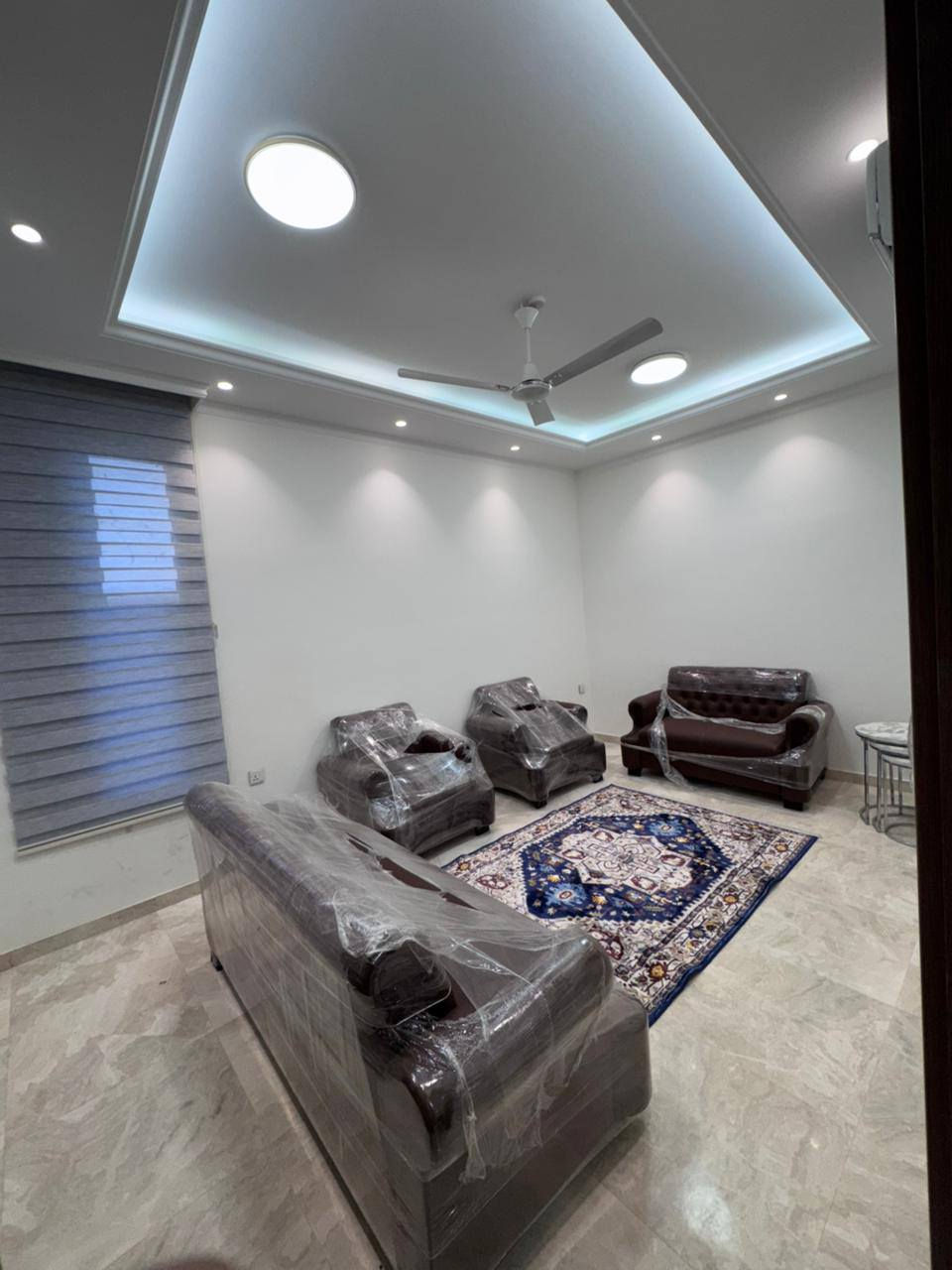 🌟 شقة مؤثثة vip للإيجار – طابق اول 
📍 المنصور – حي المتنبي قرب 14رمضان 
ايجار شقة 1100دولار 

✨ التفاصيل:

• غرفتين نوم ماستر أنيقة
• صالة مريحة
• مطبخ مجهز
• خدمات متكاملة

📞 للاستفسار:  ***********

💡 عندك بيت أو شقة وتحب تعرضها؟ تواصل ويانا وخلي إعلانك يوصل لأكبر عدد من المهتمين!
