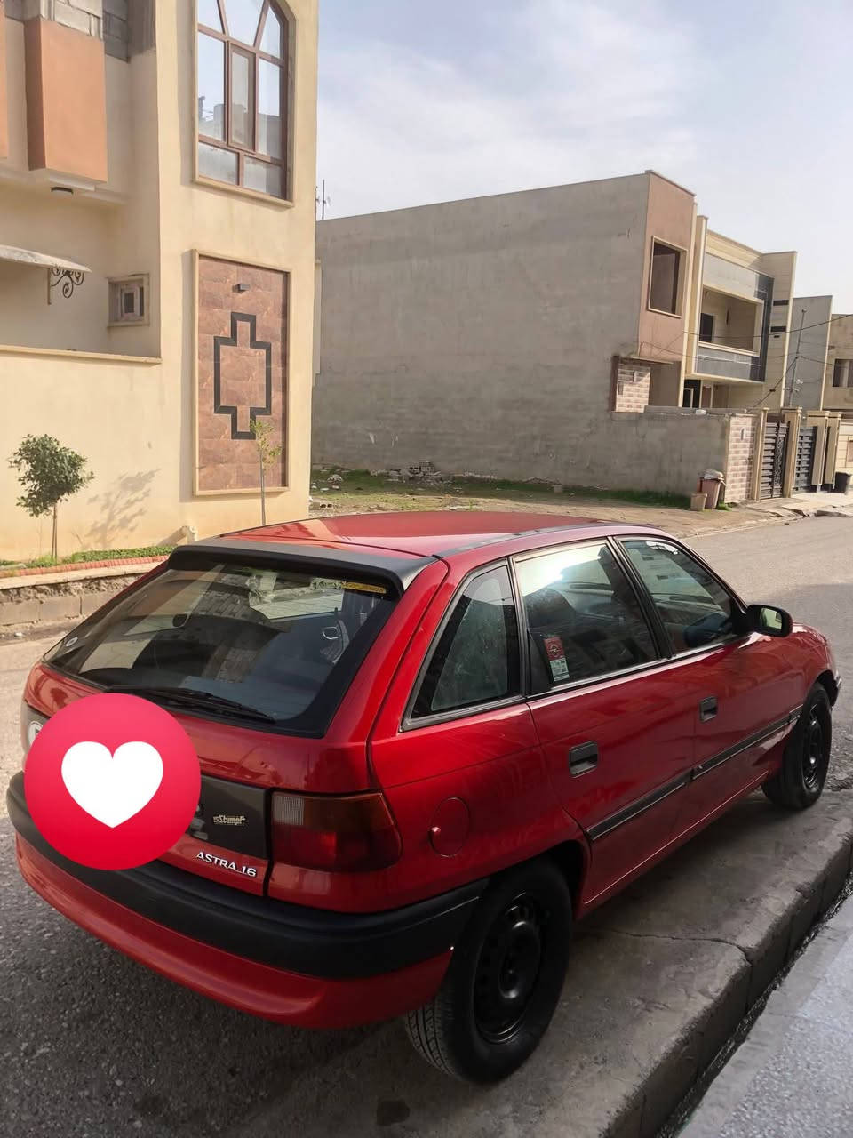 سلام عليكم استره موديل 1992محرك 20سياره وضع شركه صبغ ما بيها دواست ما مصلحة تواير جداً طخم جديد رقم هزه جديدة صارلها يومين بسمي اني الشرعي السعر 55وبيها مجال *********** ***********
