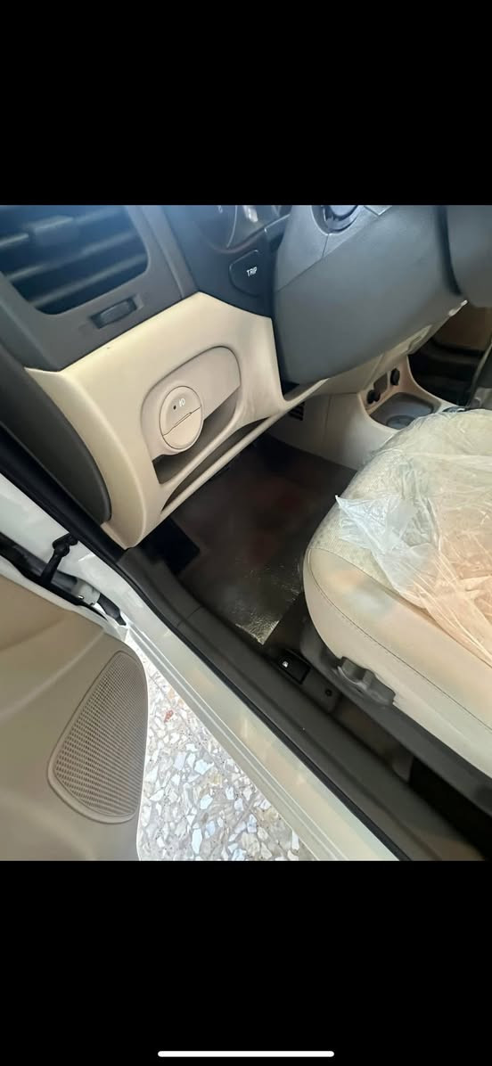 ‏سلام عليكم أكسنت 2010 شركة العامةمكفوله كفالة عامة من كل شيء سيارة كلها على وضع الشركة لا بارد لا صبغ تخم تاير جديد محرك 1600 رقم بغداد عنوان السيارة بغداد شارع فلسطين أي استفسار على السيارة اتصل بالرقم غير متواجد على الفيس اتصال فقط ***********
