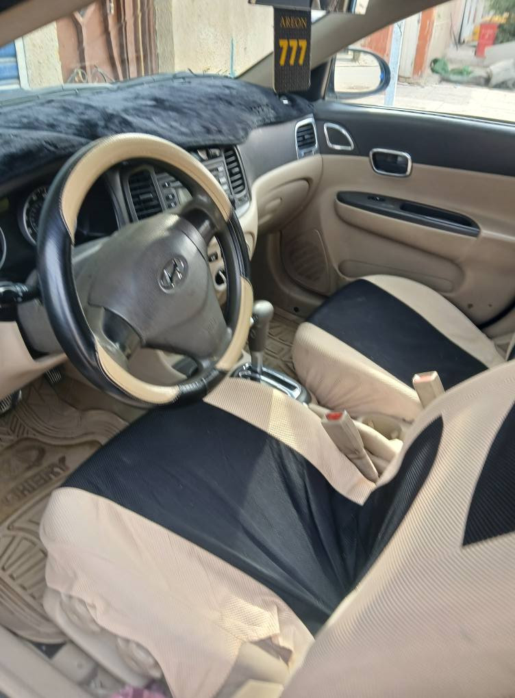 اكسنت 2007 سيارة نظيفة . بيه خيط تبخير وارد أمريكي سيارة كاملة رقمه بغداد .عارضه 73 المكان بغداد الشعب 
للتواصل ***********1
