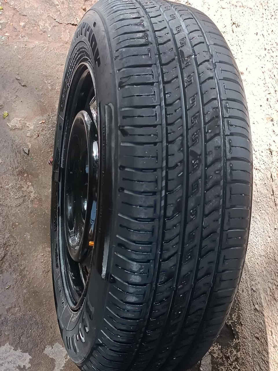 عندي هذنه الرنكات والتايرات اريد مراوس بخط ابيض الحجم 15/65/195


**إذا كنت صاحب هذا الإعلان وتريد حذفه لأي سبب، رجاءا أرسل رسالة إلى الدعم الفني**