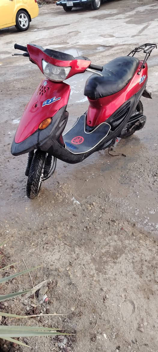 بيجي للبيع مكان سماوه جربوعيه الاولى الدراجه مجفته ساله اقل شهر و الدراجه كهربايات شغاله و الدراجه كدامك نضافه فول السعر 400.+ و بيه مجال
