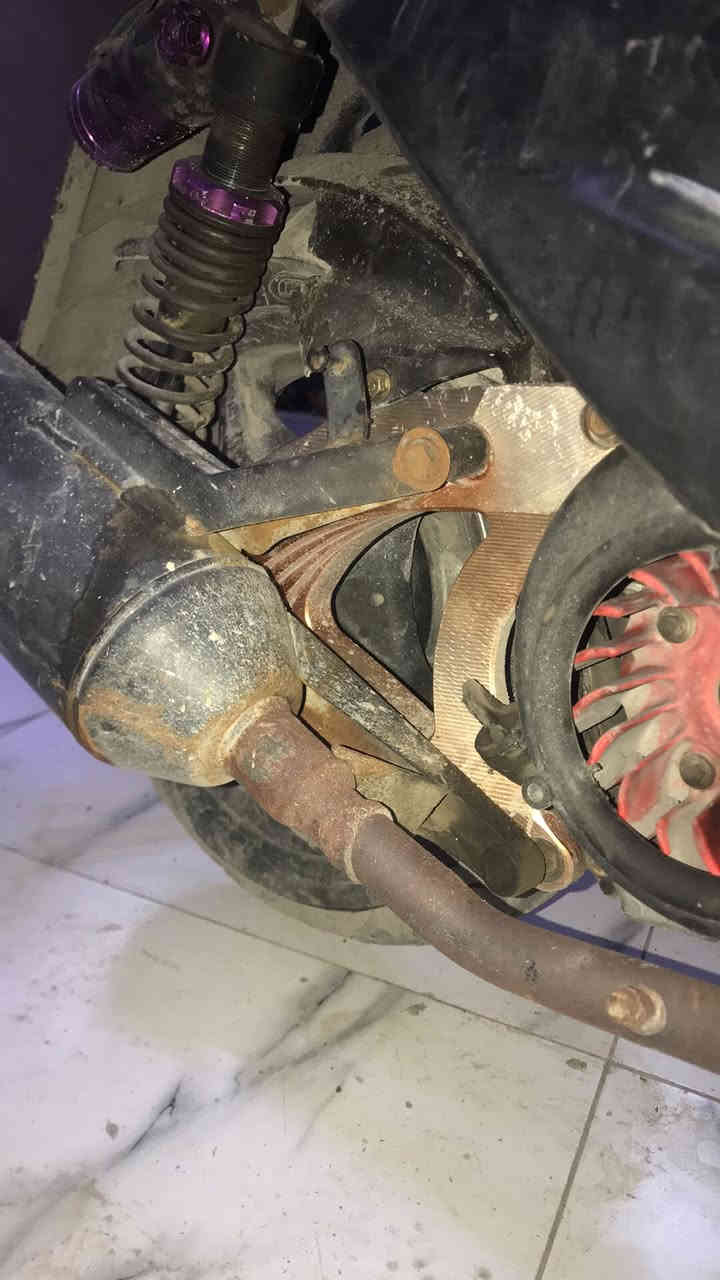 دراجه سكنس نثيه اربعه ولف محرك مشتغله شغل ممتاز بيها دبلات خلفيه وامامي تزويد وبيها سلف تزويدWF وويل رياضي كلجات امامي رياضي قايش ياماها دراجه 600وبيه مجال مكاني بصره شارع الوفود
