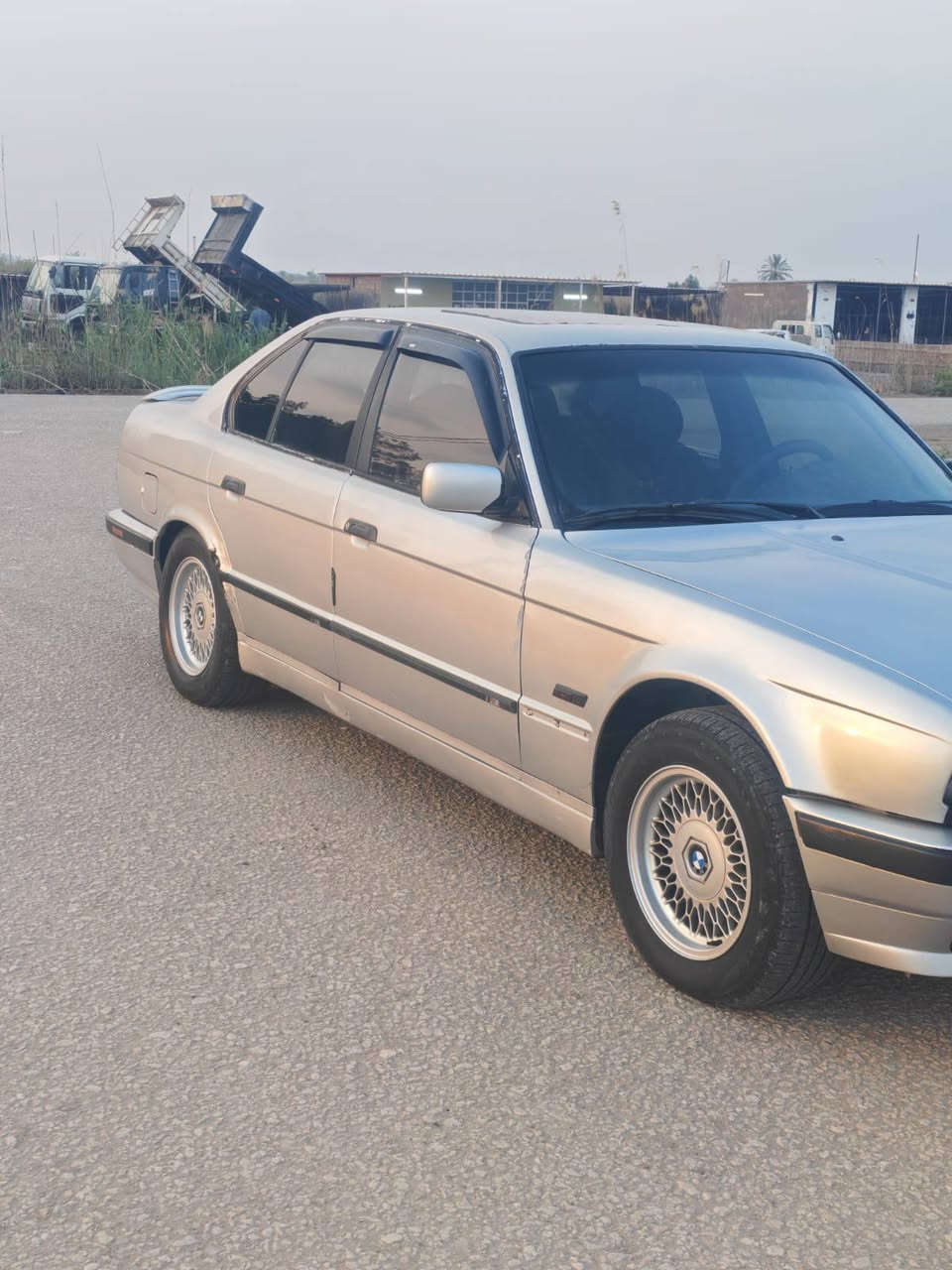 موديل ٩١ 
حجم ٥٢٥
مسكر فانوس 
تبريد جديد 
سياره حلوه 
اكتب السعر ٦٣ وبيه مجال
***********
