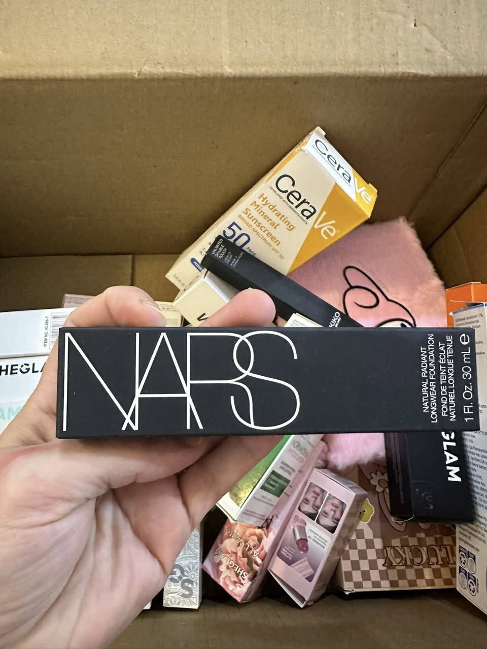 منتجات عنايه ومكياج وماركات اصليه واسعار مناسبه وتوجد خدمة توصيل


**إذا كنت صاحب هذا الإعلان وتريد حذفه لأي سبب، رجاءا أرسل رسالة إلى الدعم الفني**