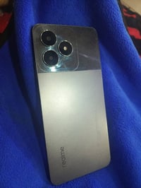 ريلمي • ١٢٨ • نضيف