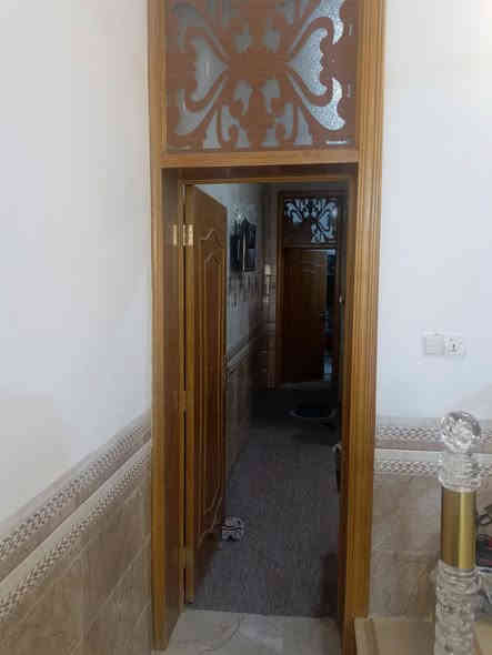 بيت في كربلاء حي القدس 100م خلف الشارع مباشرتاً بصف الركن 
اني ابو البيت مو دلال مطلوب مبادره 85 او اقل ما اعرف بس احنه نكول 85 اريد تطلوعه بيت بناء جدد طابو صرف البناء طابوك  يحتوي عل 2 غرف نوم طابق ونص جمهوري هاذا رقمي وا اي ستفسار عليه ***********
