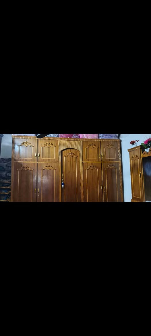 للبيع السعر 800 وبيها مجال 
اني مندوبه مبيعات ابيع غراض وغرف النوم شعدكم اتفضلوا خاص


**إذا كنت صاحب هذا الإعلان وتريد حذفه لأي سبب، رجاءا أرسل رسالة إلى الدعم الفني**