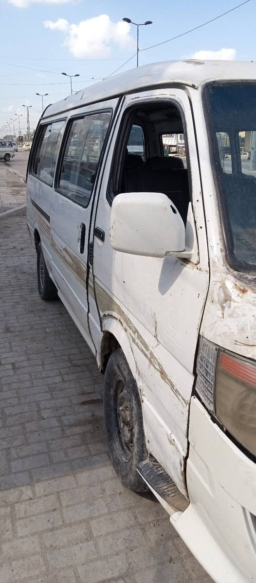 السلام عليكم  فتون 2009 مكينه وكير كيا بسته مكينه بيها خيط بخار فقط اكسل وكير نظيفات سياره كوم حديد اكفلك سرقه وعشائر 
سعرها 14 ورقه فقط والكشر نضيف شوف عينك اخوان سعرها مناسب جدا للاتصال 
ملاحظه لاتسئالني اشكد مطلوبه اوتحويل سياره كوم حديد وهذا الموجود نكفلك سرقه وعشائر 
***********

***********
