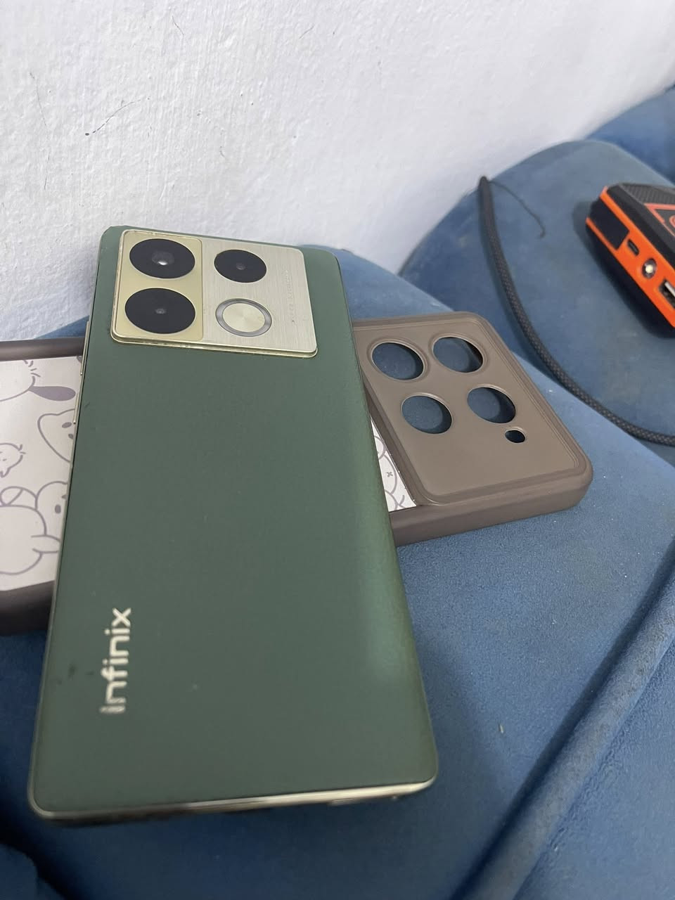 جهاز للبيع انفنكس نوت ٤٠ برو
جهاز مافتوح بس بي هاي الخط الأحمر  والنقطه الجوه الخط الاحمرابد مماثر 
ذاكره ٢٥٦
بطاريه ٥٠٠٠ آلاف
للبيع أو مراوس
السعر ١٦٠وبي مجال
مكاني بعقوبه التحرير
الاستفسار مراسله خاص


**إذا كنت صاحب هذا الإعلان وتريد حذفه لأي سبب، رجاءا أرسل رسالة إلى الدعم الفني**
