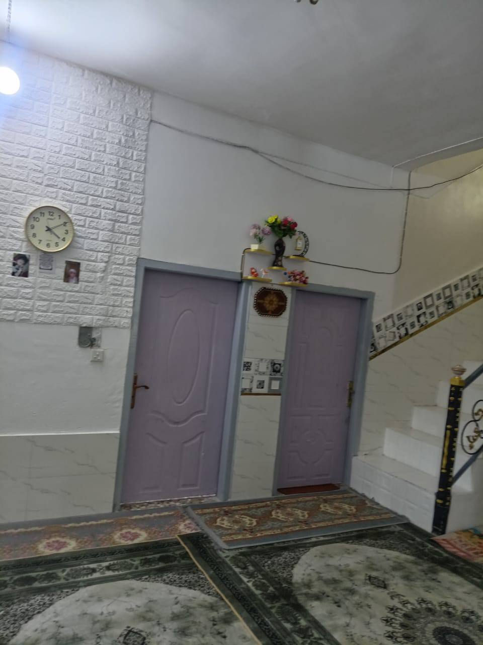 السلام عليكم اخوان بيت للبيع مساحة 250متر طابو زراعي سند 25 متوفرة كافة الخدمات العنوان حله تقاطع العلويه شريفه بنت الحسن الاستفسار ☎️🟢 ***********🟢☎️
