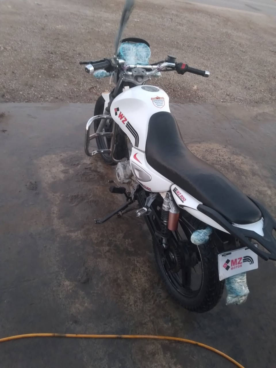 السلام عليكم امزت دراجه مقفوله كفاله عامه ماكينه 200 لا تنقيص لا تبخير كهربائيات شغاله موديل 20 دراجه مقفوله مال جناي ما بيها برقه نقص٠٠٠،،***********
