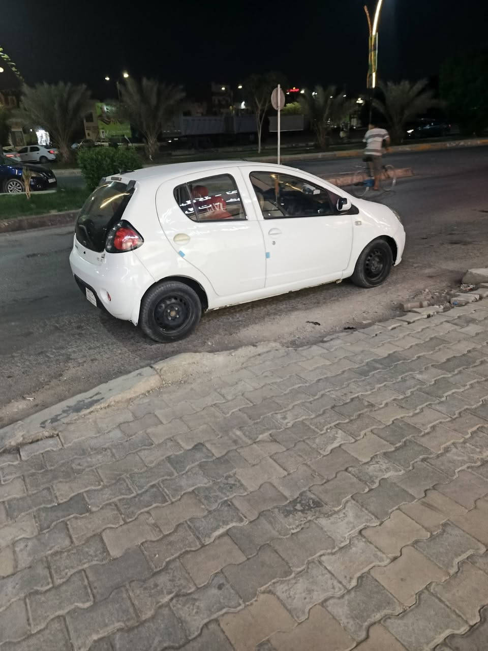 بسبب الوعود اعادة النشر باندا للبيع مستعجل سيارة جاهزة رقم بغداد مكينة وكير وتايرات شاشة وكامرة كهربائيات شغالة حادثه جاملغ مبدل السعر ٤٣وبيه مجال قليل الاتصال على الرقم ***********
