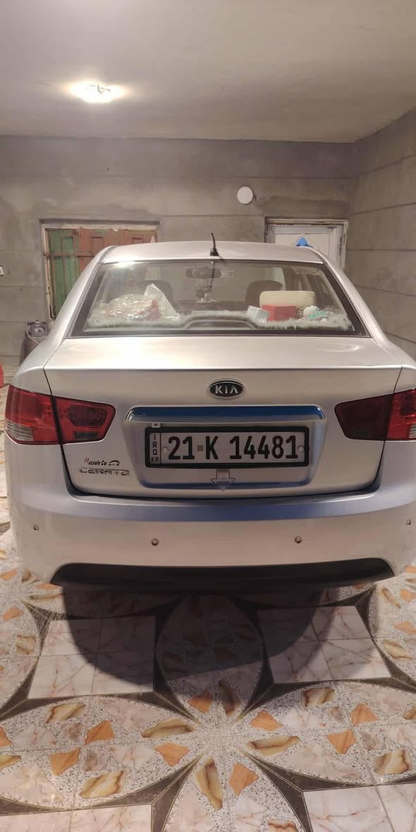 السلام عليكم سيراتو 11 تريد تحويل تريد وكاله  كفاله بس بارد مقدار شبر باب خلفي عكس السايق شرط سونار  مكينه كير حداديه تخم تاير باتري جديد تبريد تتفئ سياره مداريها كلش نضافه فول تجي وشوف بعينك نفس الصور واحلى 105 وبيها مجال قليل للطيبين واني خادم رقمي *********** بي واتساب اعتذر ع مراوس بيع
