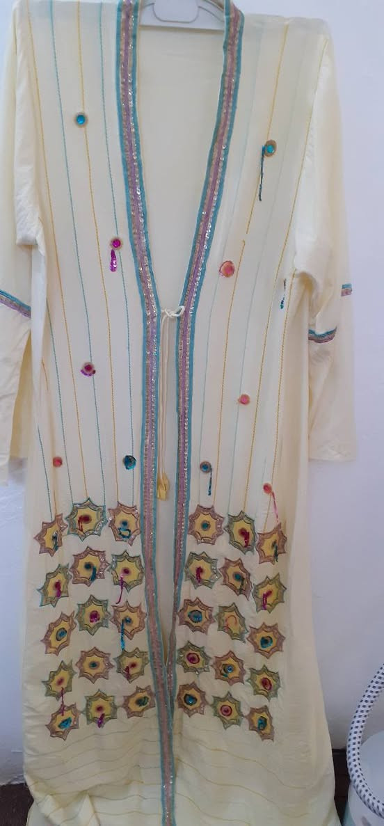 لي يريد من هاي القطع يلكاها يم خياطة البتول حي المعلمين شارع المخظر


**إذا كنت صاحب هذا الإعلان وتريد حذفه لأي سبب، رجاءا أرسل رسالة إلى الدعم الفني**