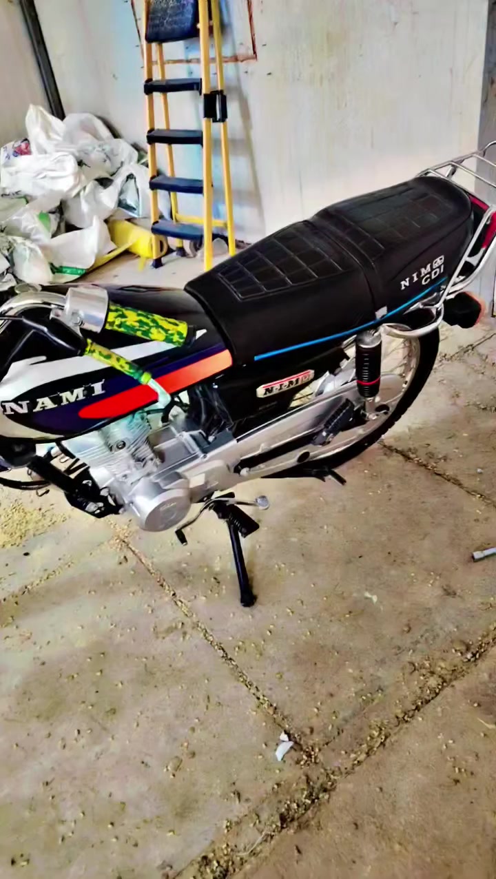 من رخصت مدير الكروب نامة للبيع موديل 25 كهربايات كلهة شقال اوراق كاملة دراجة خير من الله محرك بلجيس السعر 750وبيهة مجال ***********بي واتساب
