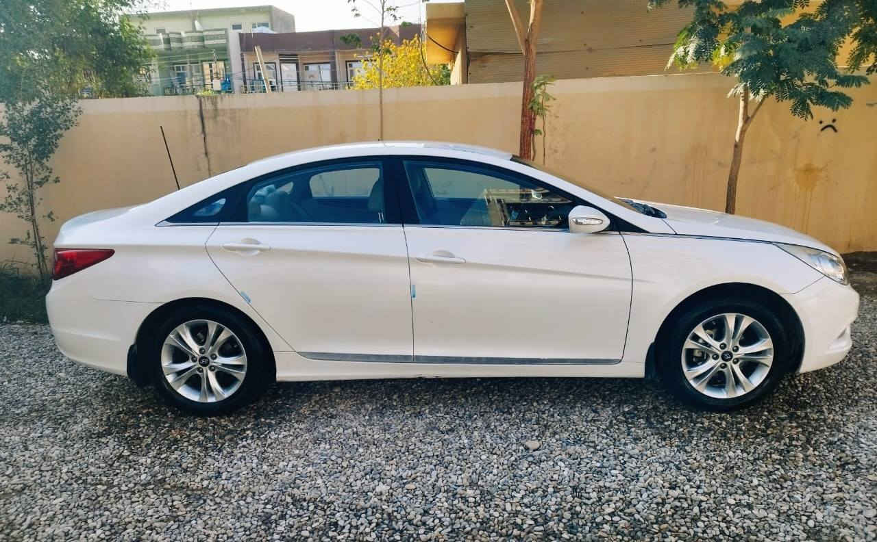 سوناتا 2013 خليجي 
مكفولة كفالة عامه من كلشي 
ماشية 80 الف  حقيقي 
مواصفات الشركه العامه للسيارات 
مكينة 2400 دوش 
تبريد 
تحكم استيرن 
اشاير بالمري لد 
حساسات 
رقم باسمي تريد تحويل او وكاله 
سياره جديده جدا سعرها معقول بالعافيه ع الياخذها 

رقم صاحب السياره ***********

السعر :: اطلبه بالتعليقات يصلك خاص 📩

#ادارة_الصفحه ⚡

ملاحظه / 🔴
مدير الصفحه غير مسؤول عن بيع وشراء واصوليات السياره نحن صفحه لعرض السيارات فقط.
