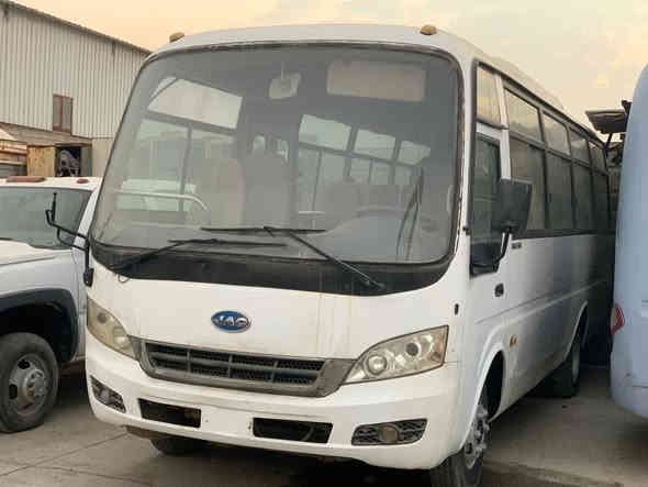 السلام عليكم باص جاك صيني 2013 30 راكب مال مزاد وزارة الداخليه شغاله جاهزه مكان بغداد جسر ديالى الجديد للاستفسار 

‭0774 866 4548‬
