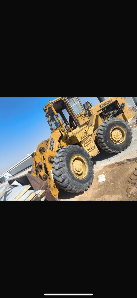 سلام عليكم شفل كاوسكي داشتو موديل 86 تخم تاير مكينه خير من الله مابيها لا تنقيص ولا تبخير محرك جديد ومكفول والگير مكفول نيسان 125 استفسار ***********
