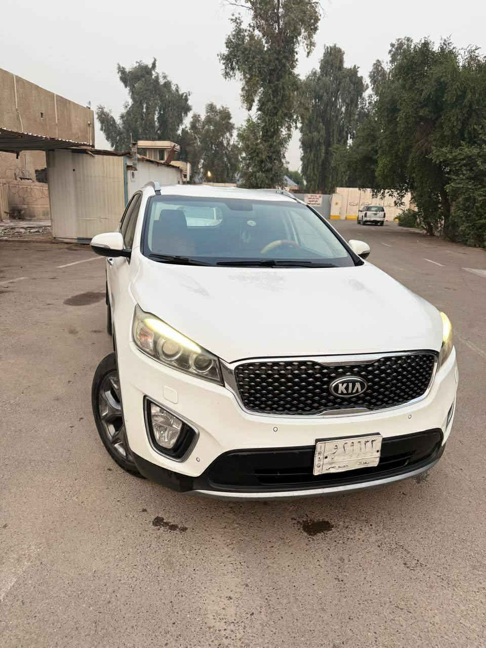 سورنتو خليجي ٢٠١٦ اللون ابيض ٦ سلندر ٧ راكب كشنات جلد بصمه مع بصمه أبواب جنطه كهرباء مرايه شفط واشارة بالمراية زراك لايت ماشية ١٥١ الف بيها بارد بسيط هلال الجاملغ الخلفي الأيمن وتكحيل شفة البنيد موضحه بالصور السعر ٢١٥ وبيها مجال بسيط غير متواجد على الفيس ***********
