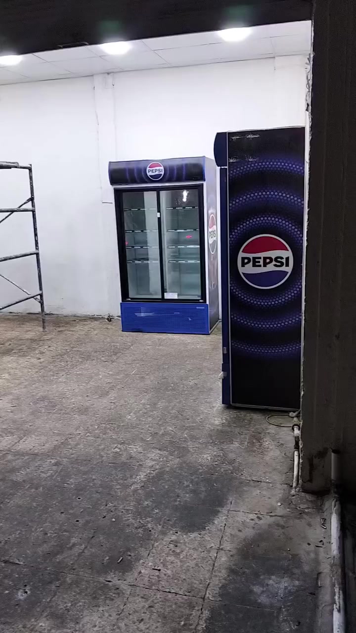 محلات 3 للايجار مدينة الصدر قطاع 63 شارع ابا ذر للتواصل ***********
