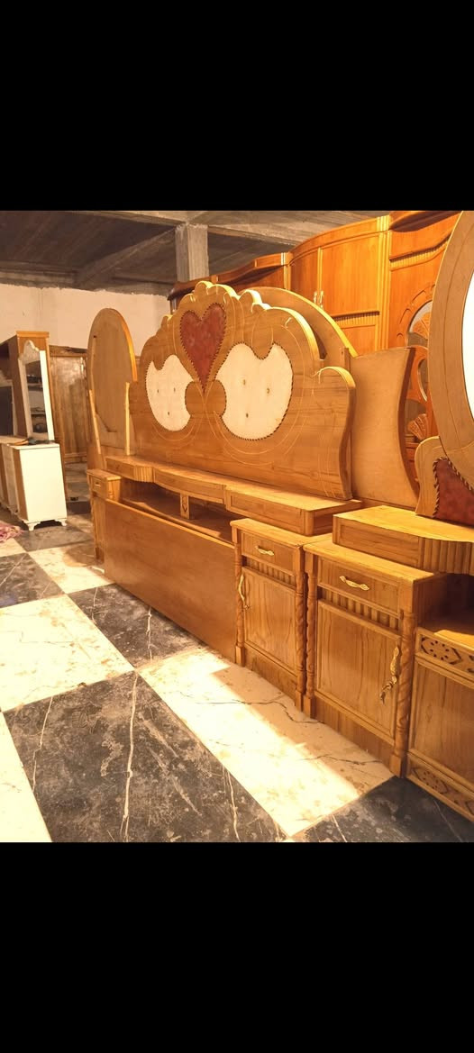 معرض حسين الكعبي العنوان ميسان جمعيات بداية الاربع سايدات مجاور البانزيخانه جديده تصل *********** عمارة, ميسان
