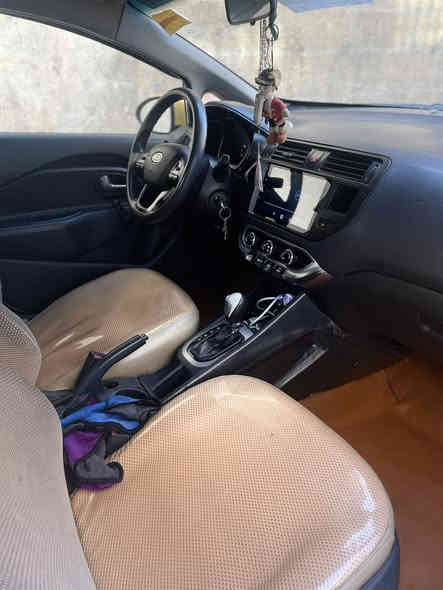 سلام عليكم كيا ريو موديل 2012 وارد أميريكي سياره كامله كبل للشارع سعره 85و بي مجال قليل *********** 

مكاني بغداد مدينه صدر
