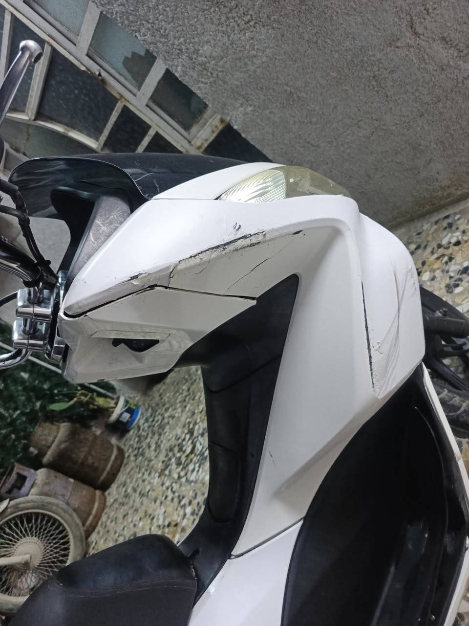 السلام عليكم
لبيع بي سي اكس جيل الثاني ياباني 
ممشاها حلو الدراجه نضيفه يرادلها ترتيب بسيط سعرها 13وبيها مجال
الاستفسار ***********
