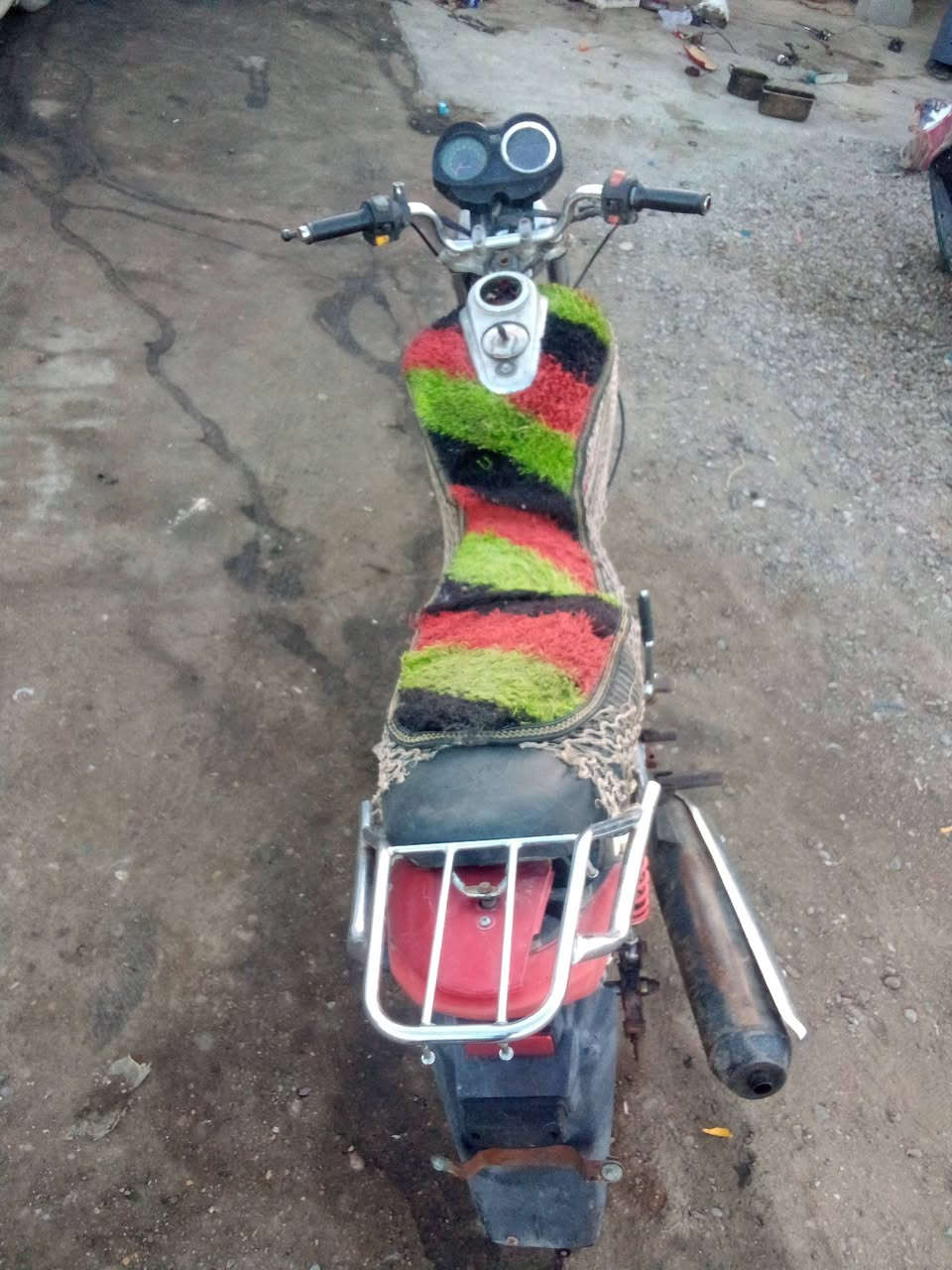 دراجة للبيع دايوان 17 محركها ام الطير 20
ب250 وبيها مجال 
مكاني ديالى تقاطع القدس 
خاص مفتوح


**إذا كنت صاحب هذا الإعلان وتريد حذفه لأي سبب، رجاءا أرسل رسالة إلى الدعم الفني**