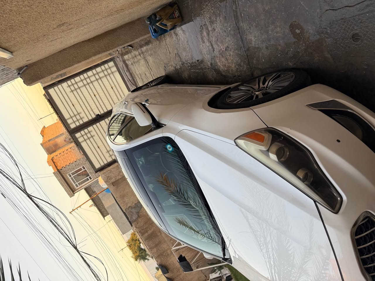 السلام عليكم 
كادنزا 2015  امريكي  بيهة 3 قطع صبغ فقط بدون دواخل 
فول مواصفات 
المواصفات 
6 سلندر 3300
بصمه تشغيل 
بصمه ابواب  +جنطه
بانوراما 
كشنات جلد 
كشنات تدفئه-تبريد
كشنات الامامي كهرباء 
برده خلفيه 
لد امامي 
كشن خزن 
كامره خلفي
حساس خلفي 
تحكم ستيرن متكامل 
تبريد قطعتين 
تبريد بيانو  
تدفئة تبريد ستيرن
مري قلاب +اشاره
ماشية : 135mi
مناقصها اي شي
السيارة بإسمي رقم بغداد دولي 
السعر : 135 ورقة وبيها مجال

مكانهة بغداد الزعفرانية
*********** بغداد, العراق
