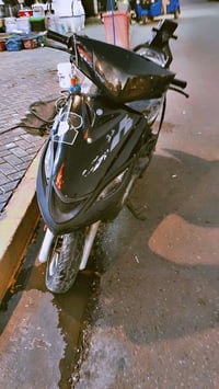 سلام عليكوم شباب عندي هاي الدراجه ماكس 140 اسود محركه مكفول بس عوزه كف...