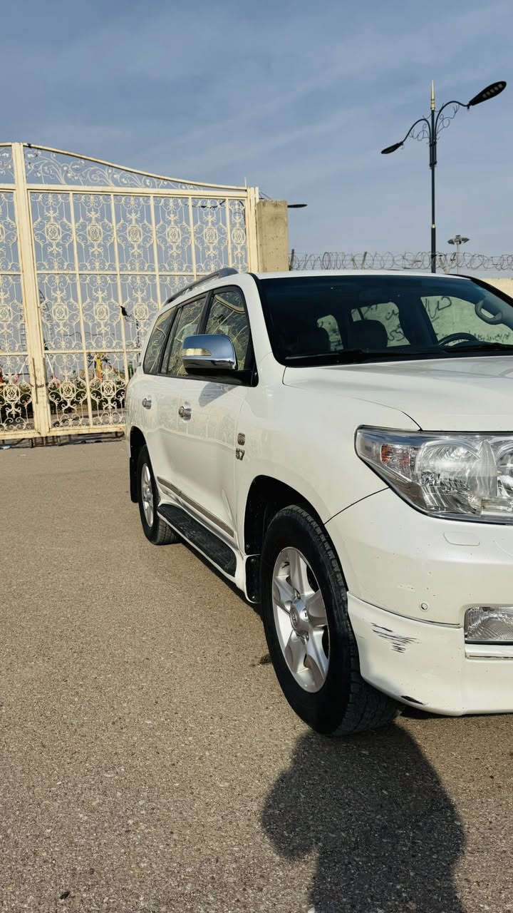 لاندكروز VXR. 5.7 V8 خليجي كويتي فول موصفات
تلفزيونات خلفيه بلاد الشركه 

مديل 2011 مواصفات 60   سياره ع اخر حبايه حداديه خلفيه اماميه 

تخم تاير جديد 

كير مكينه كفاله  

جديده بشكل 

كل ضربه مبيه فقط بارد بالجاملغ الخلفي ولباب فقط  سونار عندي مالته كفاله حته دعاميات  

السعر 335 بيه مجال  

 للستفسار الرقم 

*********** 

مكاني ميسان
